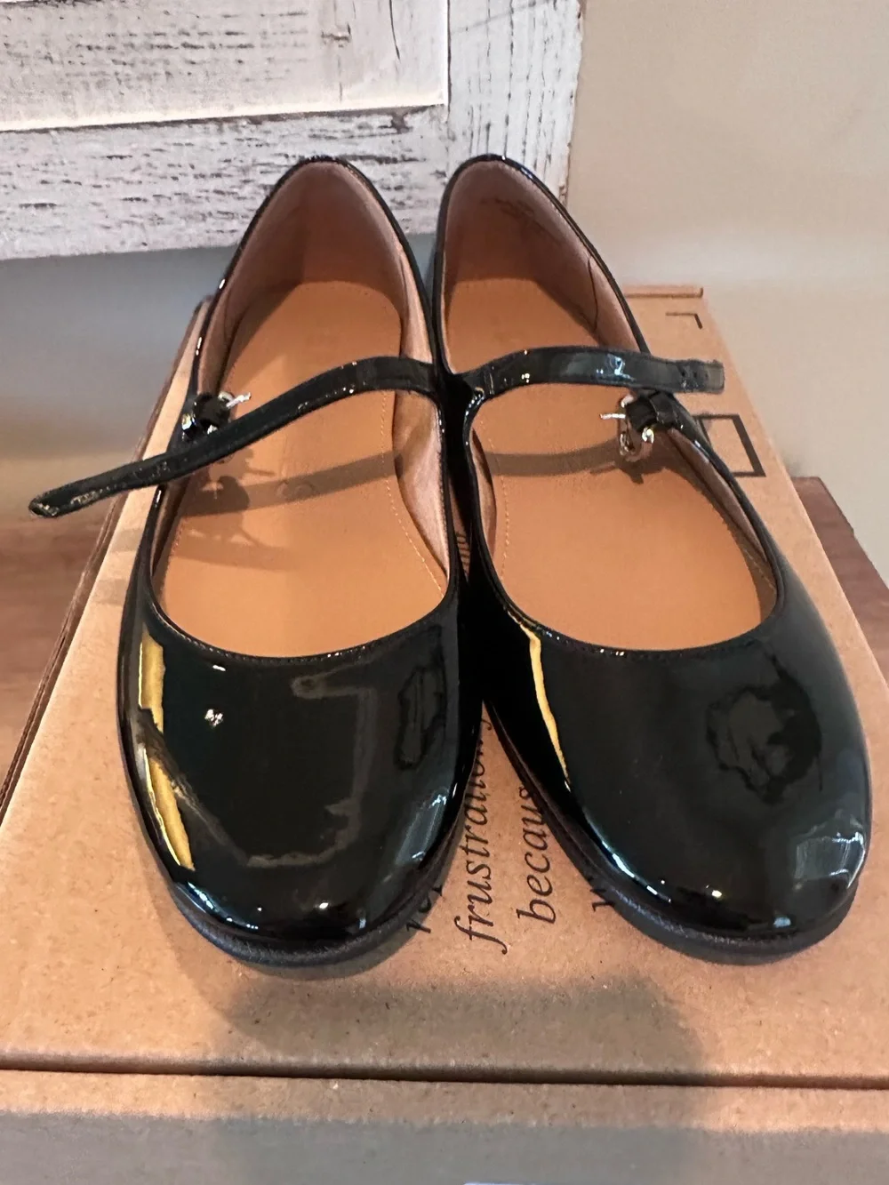 Mary Jane Ballet Flats Women’s Size 8 NEW